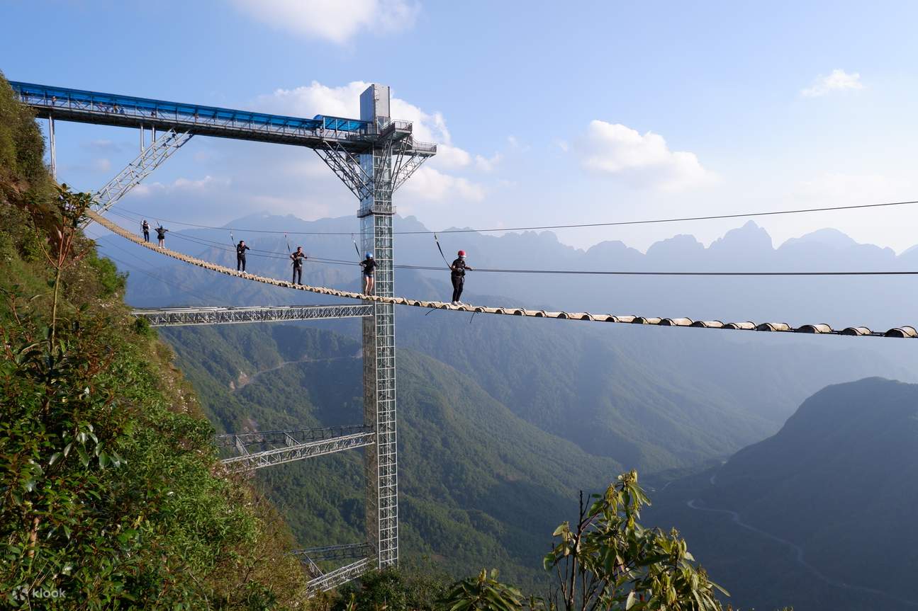 Cầu kính rồng Sapa