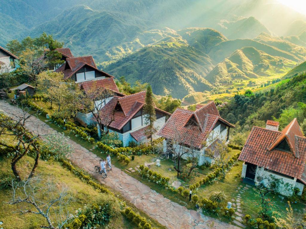 Những góc sống ảo đẹp như tranh vẽ ở Sapa Jade Hill Resort & Spa