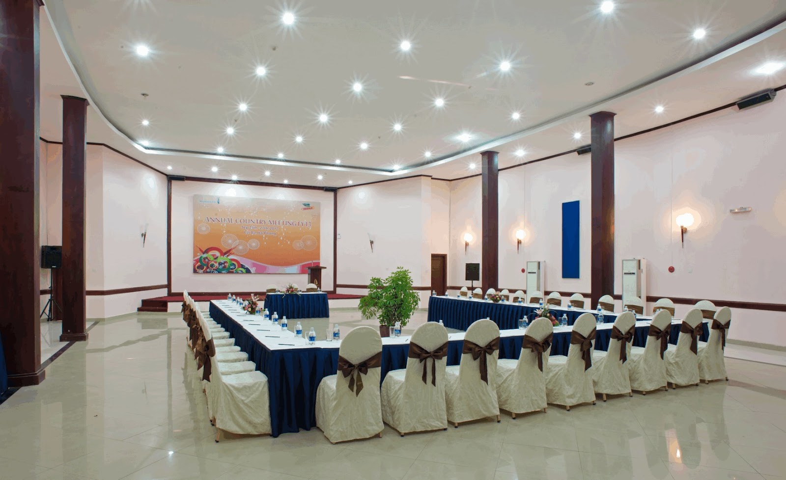 Quang cảnh hội trường Pacific Hall