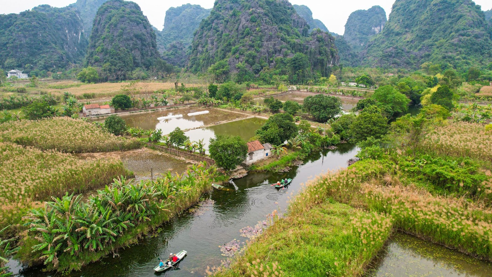  Ngắm nhìn cảnh đẹp
