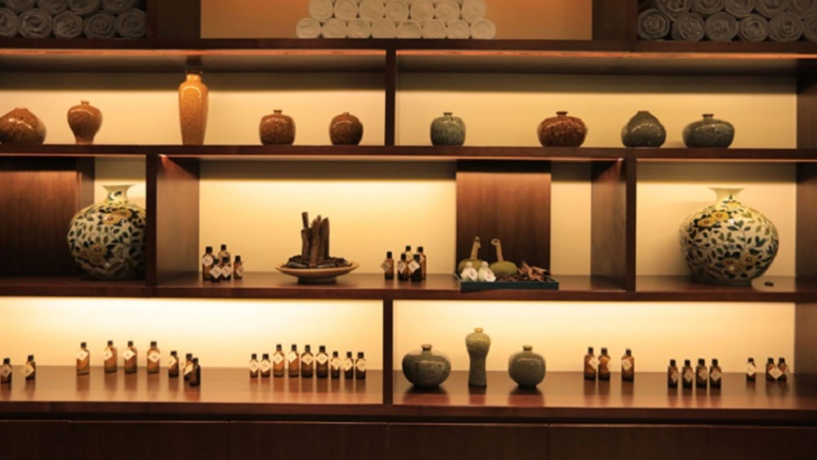 Quầy Bar và Lounge