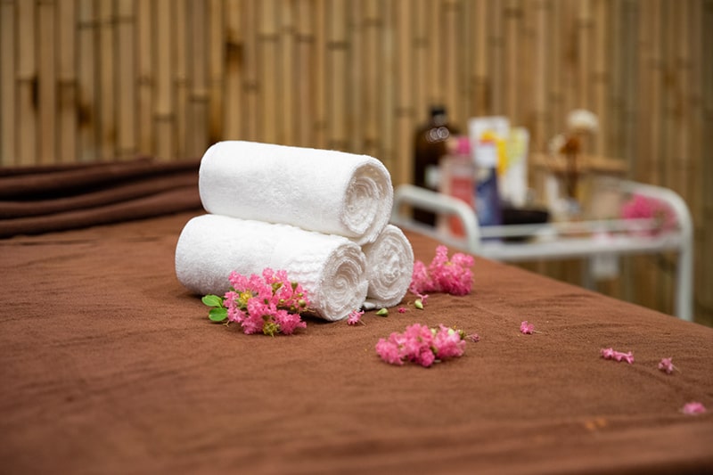 Phòng Spa hoa sen tại Bái Đính Riverside Resort & Spa
